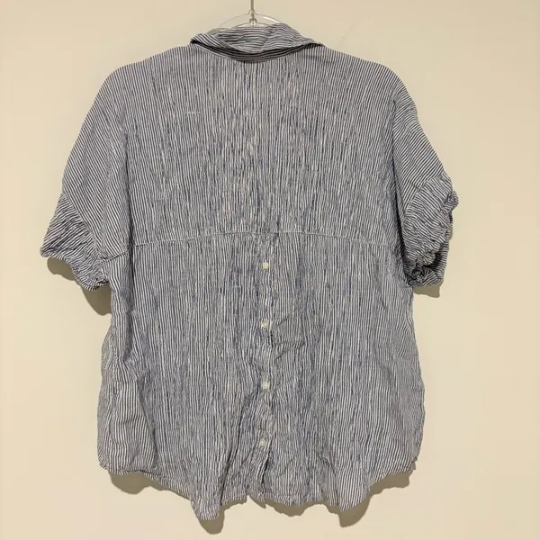 Crown & Ivy Popover Fit Lightweight Shirt Crinkle Buttons Down‎ Back blue medium - Image 2