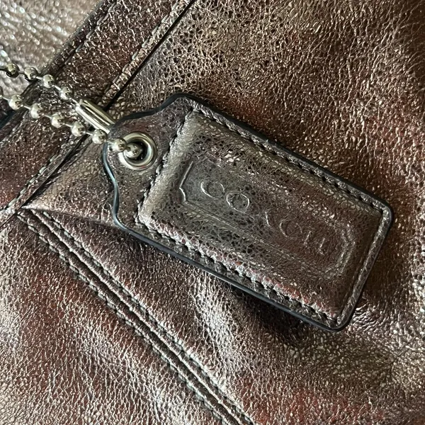 Coach Tote Bag Womens Large Bronze Metallic Leather Zip Shoulder Purse Charm - Image 8