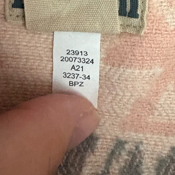 Duluth Trading Co Sherpa Festivest Pink Aztec Southwestern Button Vest Small - Image 5