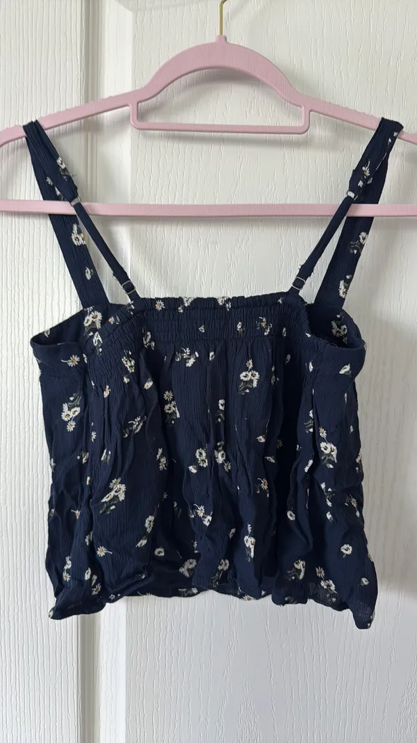 Hollister square neck floral crop top - Image 2
