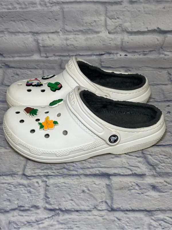CROCS Classic Lined Clogs Shoes M 8 /W 10 White Fleece Slip On With Jibbitzs - Image 9
