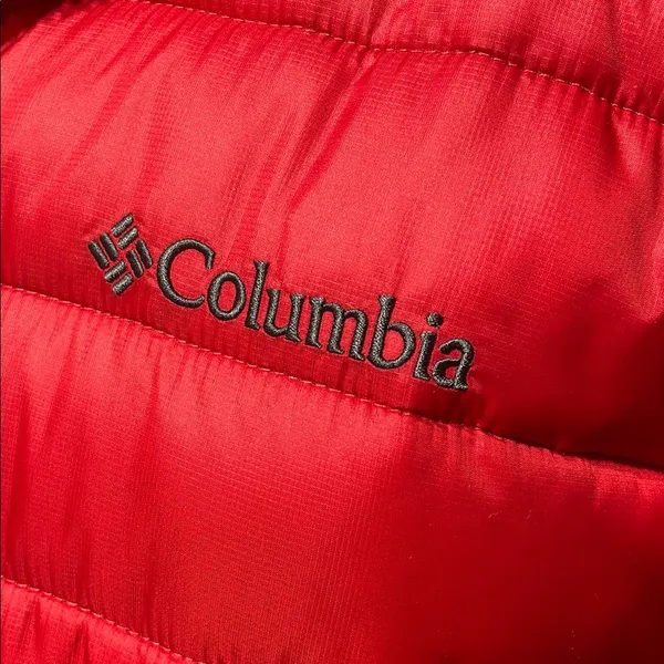 Columbia Red Puffer Jacket unisex - Image 2