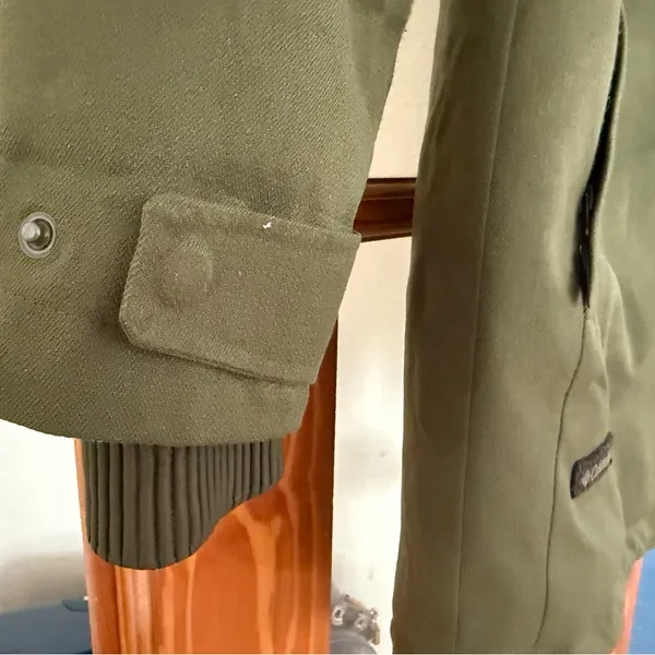 Columbia Women's Olive Utility puffer Jacket - Image 2