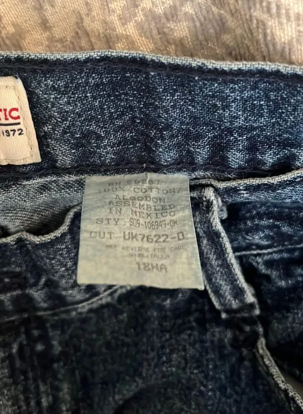 Faded Glory Vintage Jean Shorts - Image 4