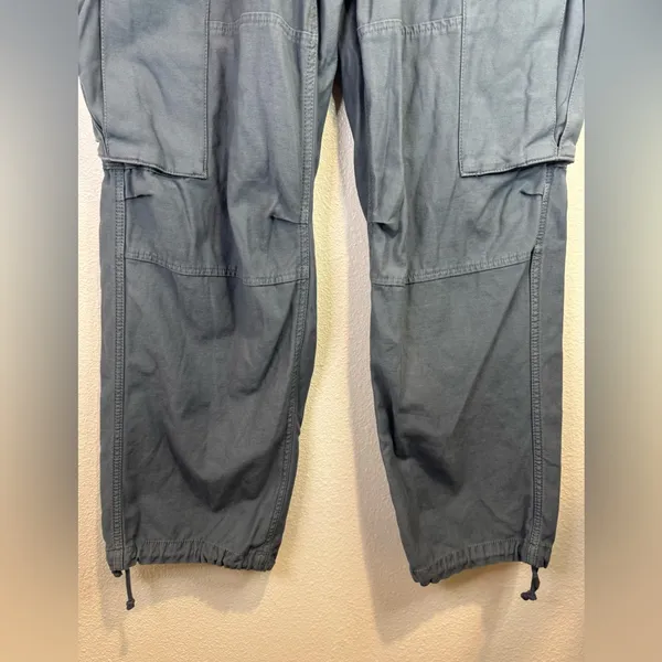 Aritzia TNA Supply Cargo Gray Cotton Pants Size‎ 8 - Image 5