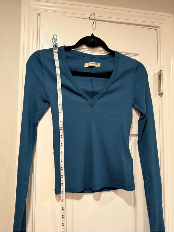 NWOT We The Free Size XS Free People Ribbed V-Neck Long Sleeve Fitted Top Raw - Image 4