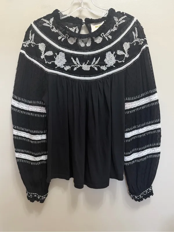 Maeve Anthropologie Winona Lace Embroidered Top Blouse Black White Size Small - Image 3