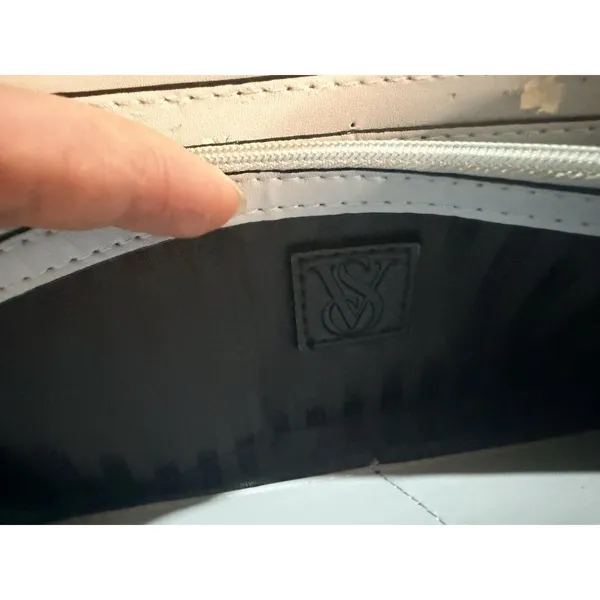 Victoria s Secret Long wallet Model AQU VICTORIA S SECRET - Image 6