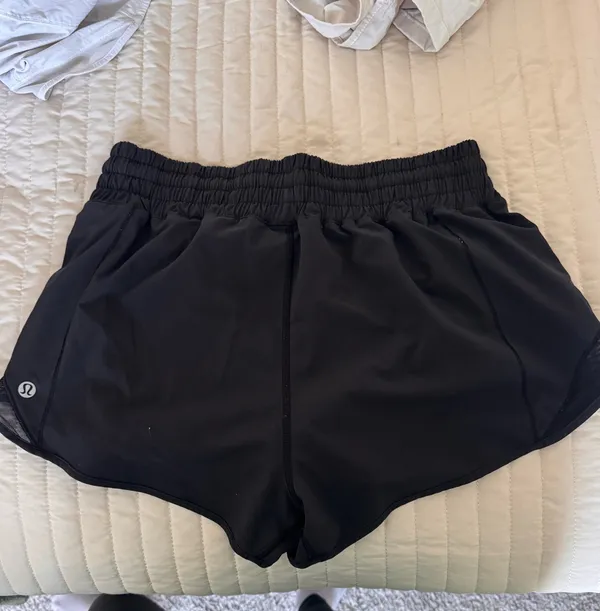 Lululemon Shorts Hot Hot - Image 2