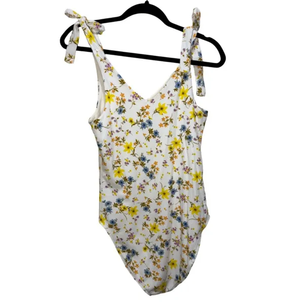 Old Navy Printed Tie-Shoulder V-Neck Rib-Knit Bodysuit - White Floral Size M - Image 4