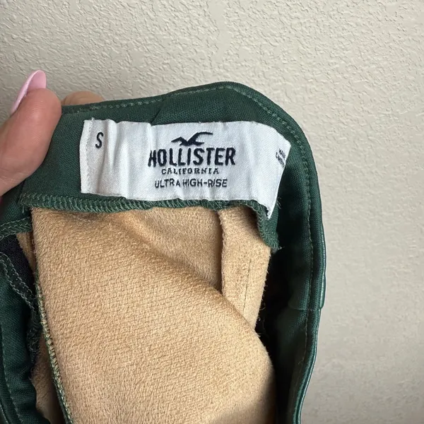 Hollister Women Size Small Green Faux Leather ultra high rise retro‎ mini skirt - Image 6