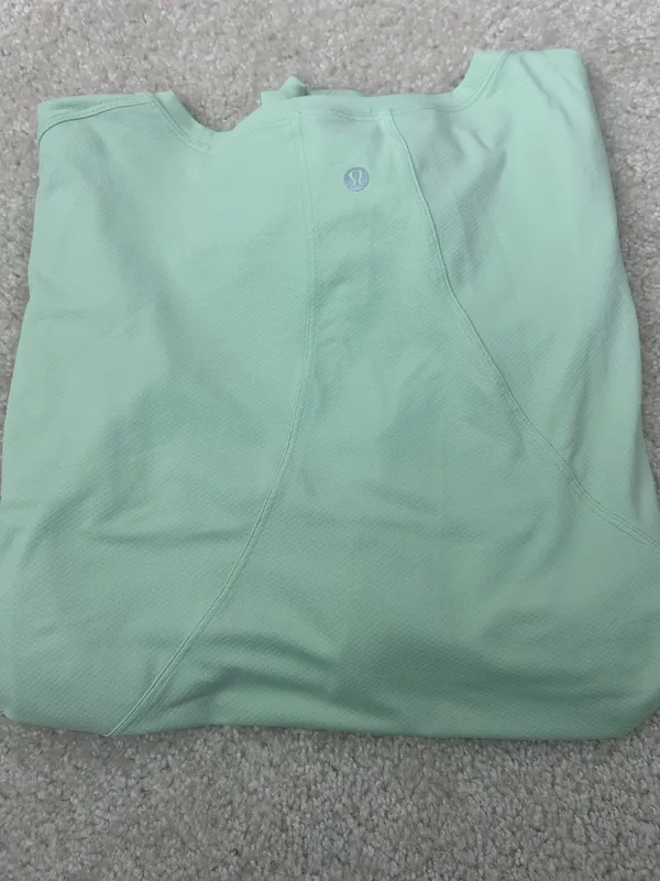 Women’s Lululemon Long Sleeve Top - Image 3