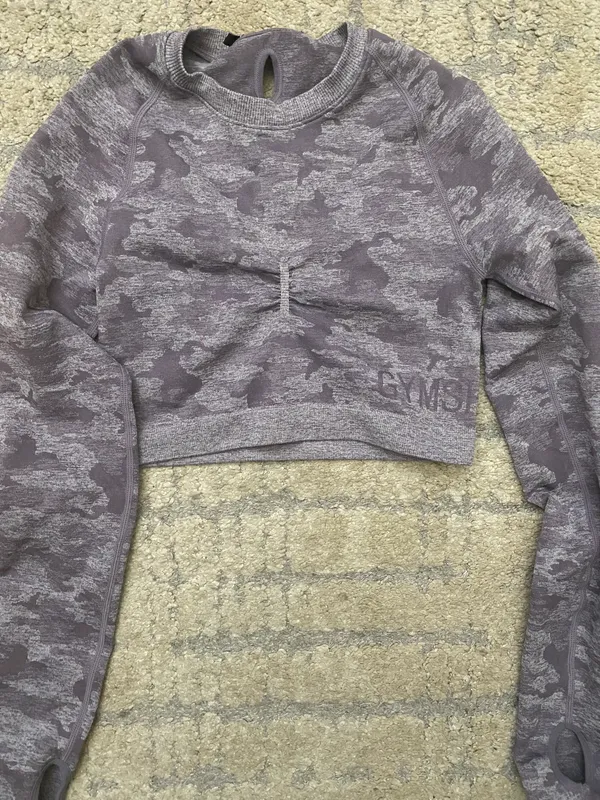 Gymshark Cropped Long Sleeve - Image 3