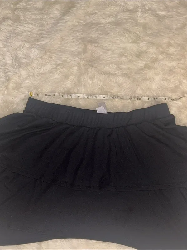 Go Couture Black Off-Shoulder Ruffle Crop Top NWOT. - Image 5