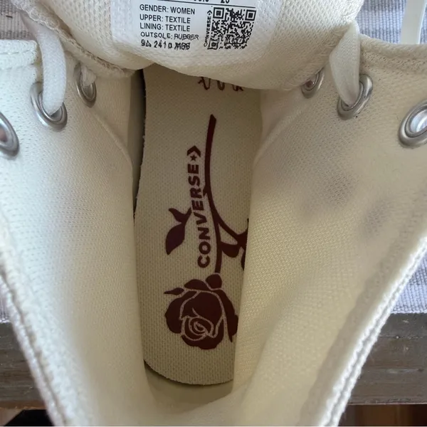 Converse NEW Women's Chuck Taylor All Star Embroidered Roses Hi Top Shoe Size 6 - Image 10