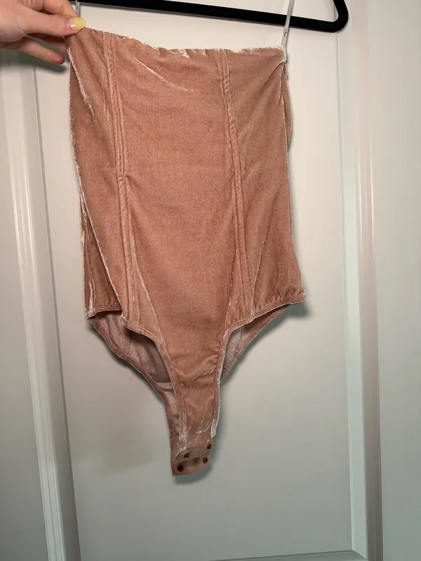 Lulus Velvet Bodysuit Blush Luxurious Life Pink Strapless - Image 4