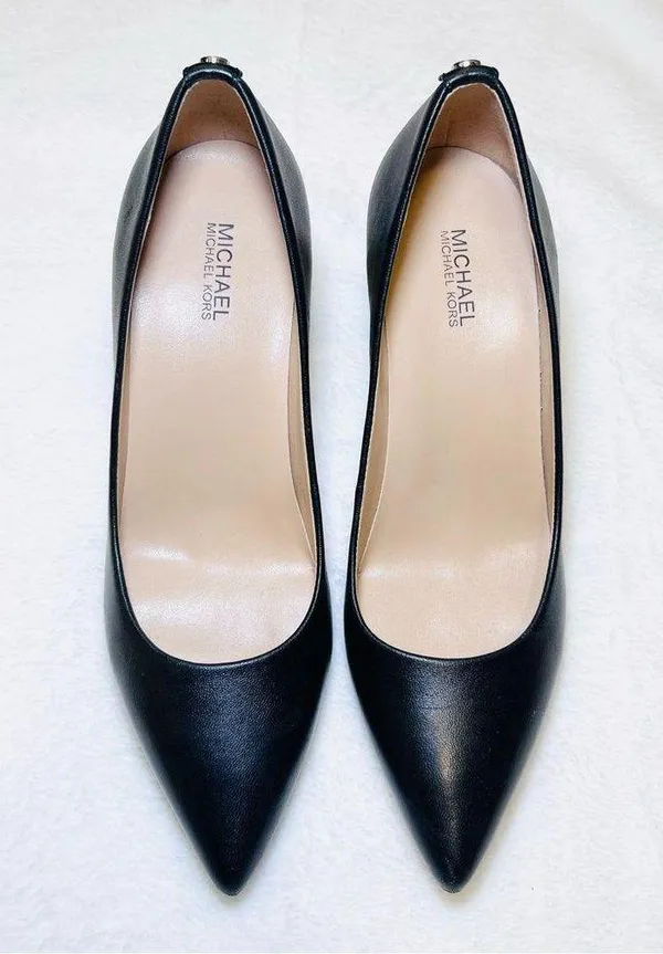 MICHAEL MICHAEL KORS MK Black Flex Mid Pointed-Toe Pumps - Image 3