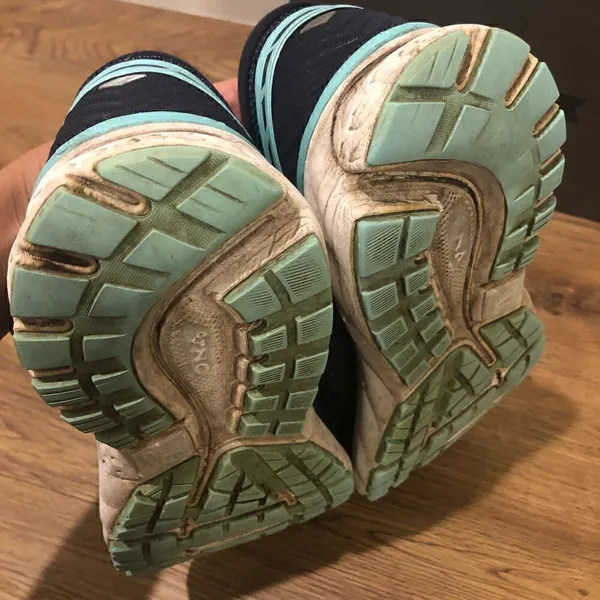 Brooks ghost athletic training running shoes sneakers sz 10 women’s - Image 4
