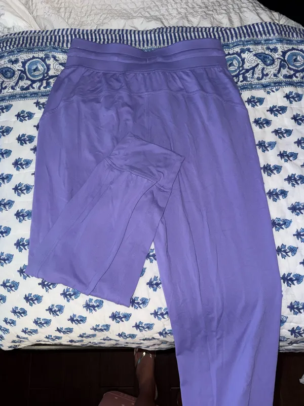 Lululemon Ready To High-Rise Joggers CROPPED - Image 4