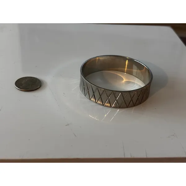 Monet Bangle Bracelet Silver Vintage‎ Etched Diamond Harlequin Pattern - Image 5