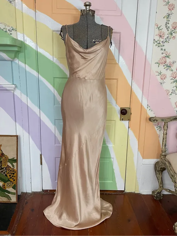 Park and Fifth Belmont Cowl Neck Satin Maxi Slip Dress Champagne Gold Sz M 🧡🎀 - Image 4