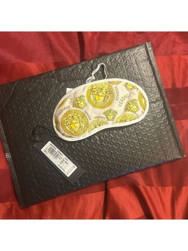 Versace Sleep Mask - Image 2