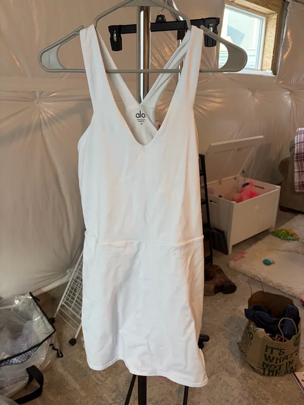Alo Yoga Airbrush Real Dress White M - Image 2
