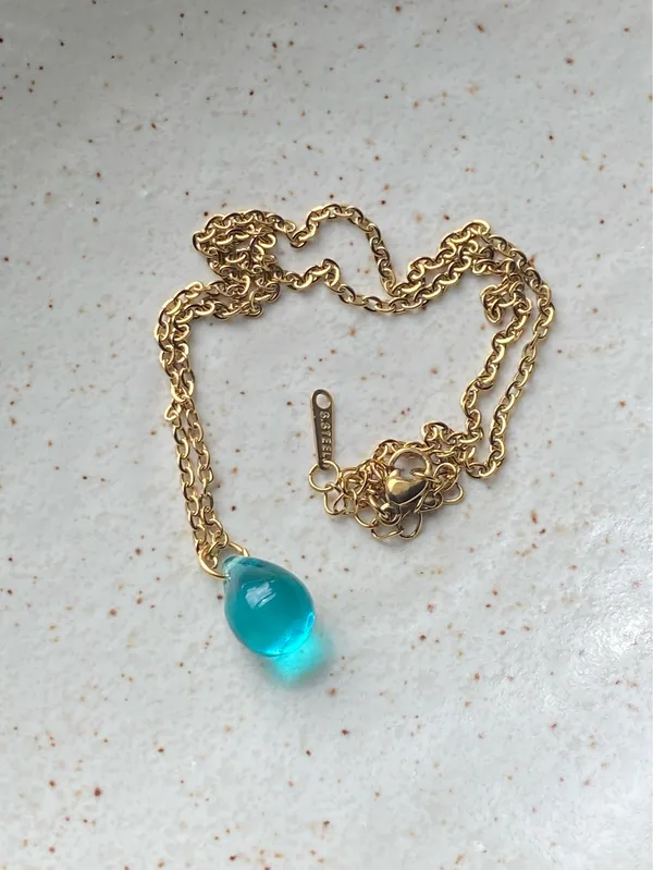 Handmade Czech glass & gold stainless dainty necklace💚 - Image 3