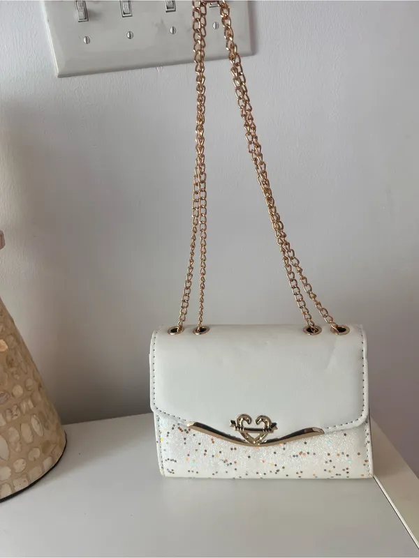 White Chain - Image 3