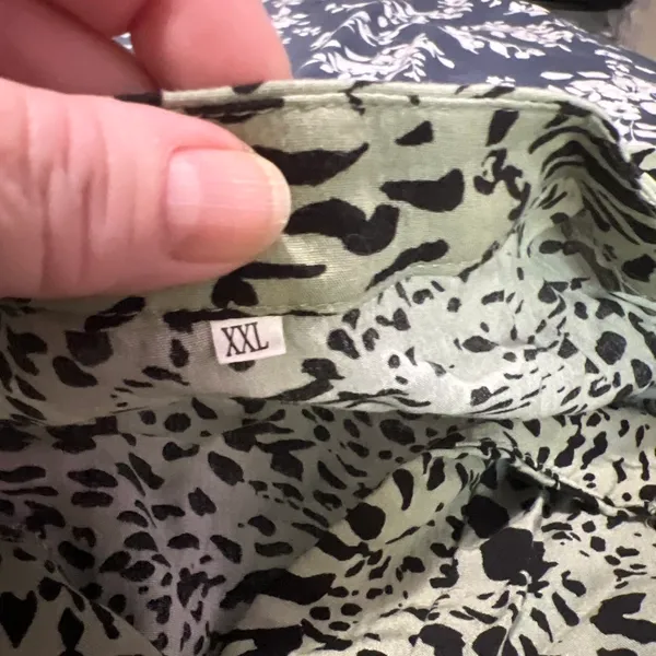 Green and black leopard button up blouse Size XXL - Image 4