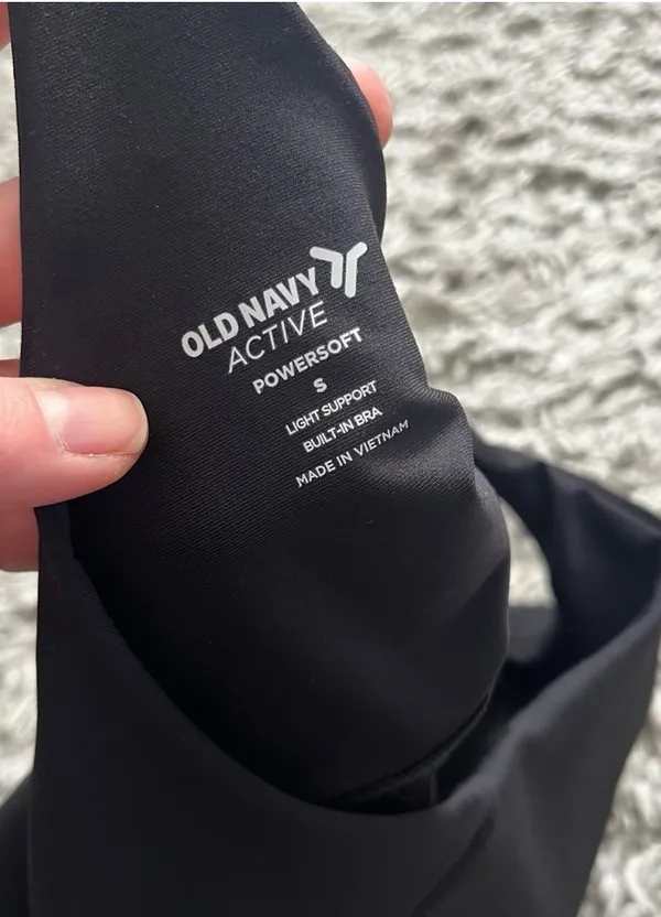 Old navy black athletic high neck tank size small - Image 3