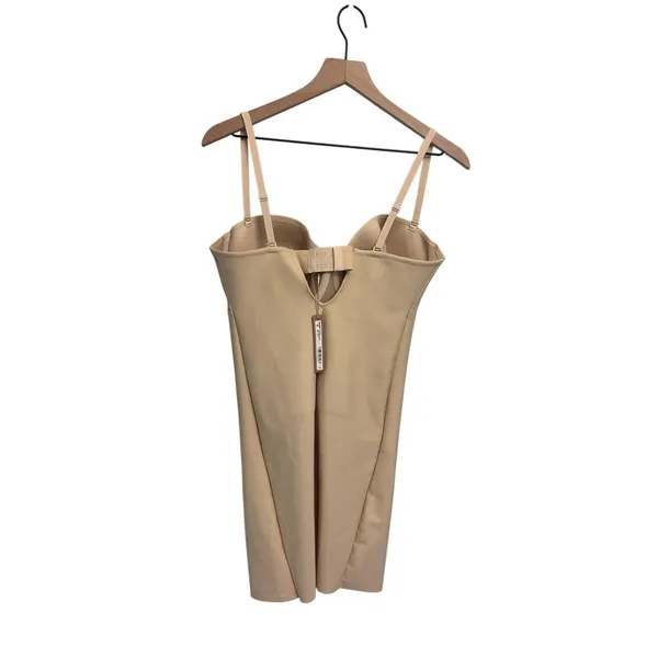 Skims Body Core Sculpt Underwire Mid Thigh Bodysuit Sand 2X New with tags - Image 2