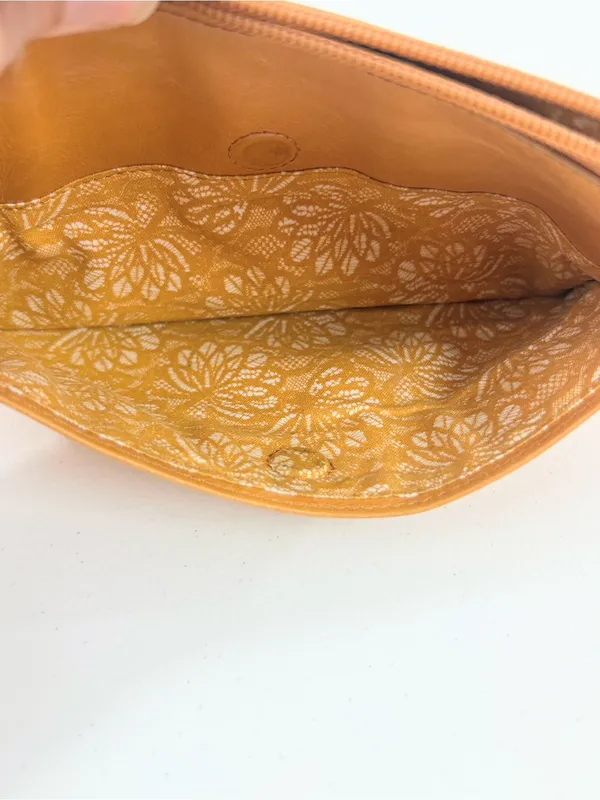 Hobo International Tan Leather 3 Zipper Convertible Wristlet - Image 8