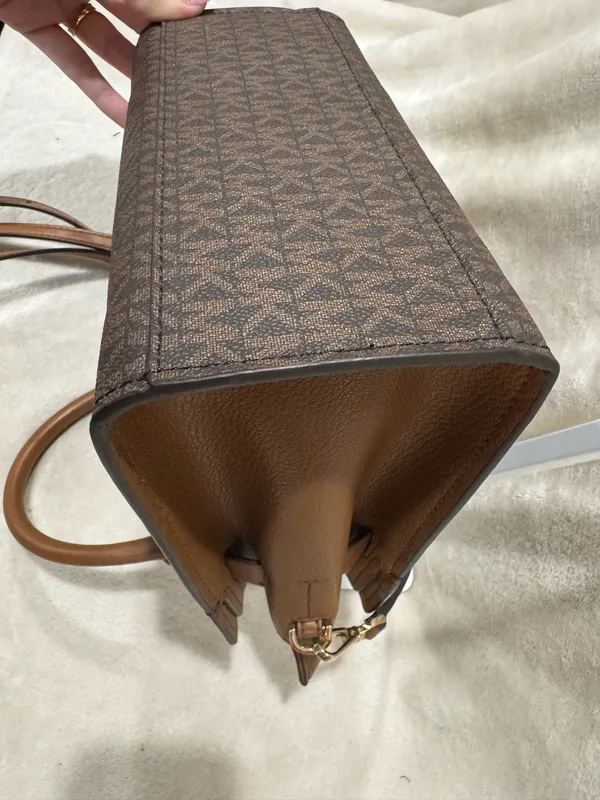 Michael Kors Hamilton Small Logo Satchel - Image 4