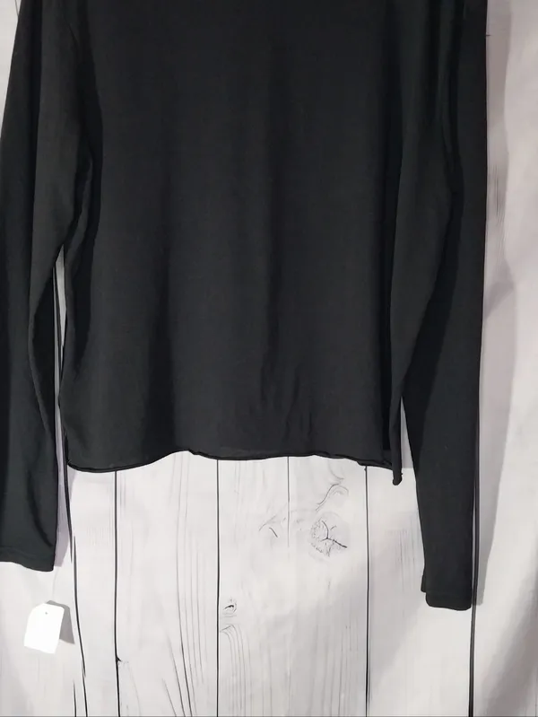 Pretty Rebel Cropped Long Sleeve 'I'd Rather Be Exploring' Graphic Tee NWT Black Size L - Image 6