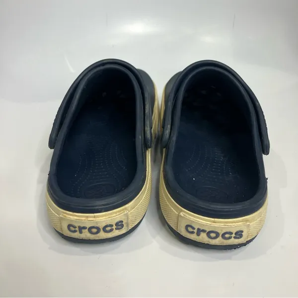 Crocs original clogs navy blue women’s size‎ 7 unisex sizing casual summer beach - Image 4