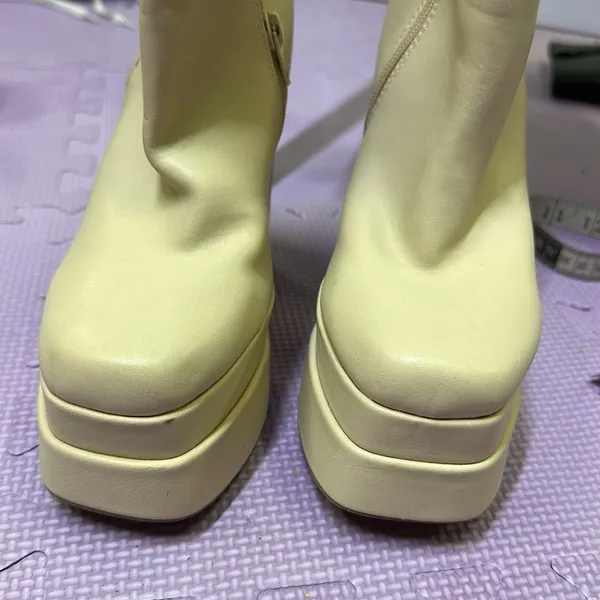 Source Unknown Sassy Cream Platform Boots Chunky Heel Square Toe Side Zipper Womens 5 - Image 11