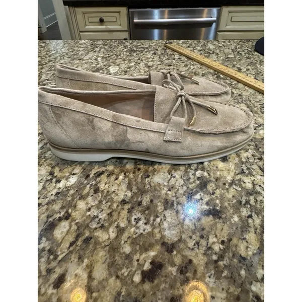 Paul Green Dusty Flats in a soft suede beige Size 5.5 US 8 Loafer Bow - Image 4