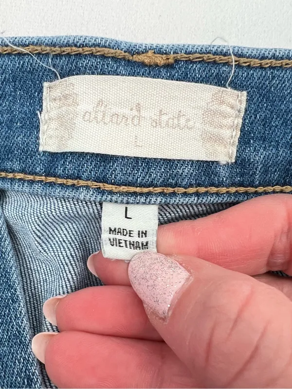 Denim Shorts L - Image 8