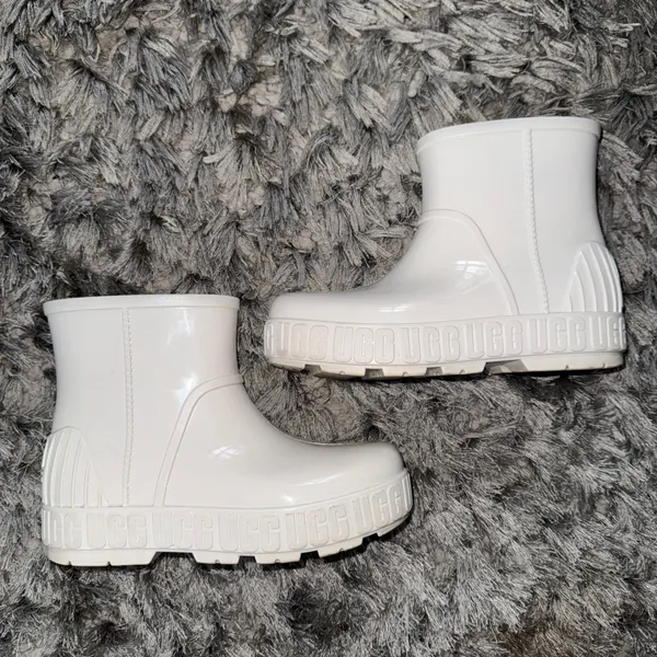 UGG Drizlita Rain Boots Women 5 White Waterproof Rubber Ankle Sheepskin Insole‎ - Image 2