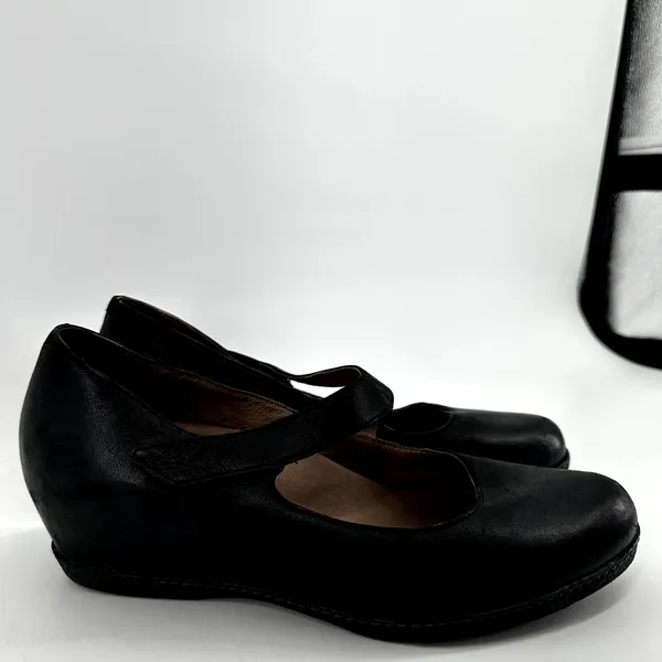 Dansko Lanie Mary Jane Wedge Burnished Nubuck Leather Memory Foam Black 10.5 - Image 3