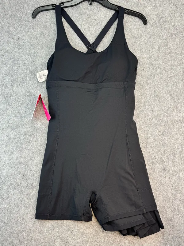 IUGA Tennis Dress With Built in Shorts & Bra size small - Image 11
