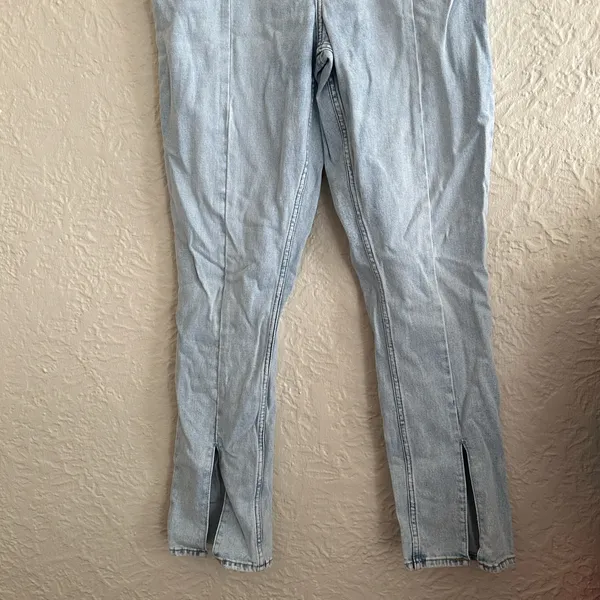 Abercrombie and Fitch Light Wash Skinny High Rise Split Front Seam Jeans - Image 4