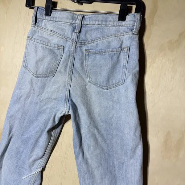 Old Navy Womens 10 High Rise Slouchy Straight Jeans Light Wash Distressed Ripped - Image 6