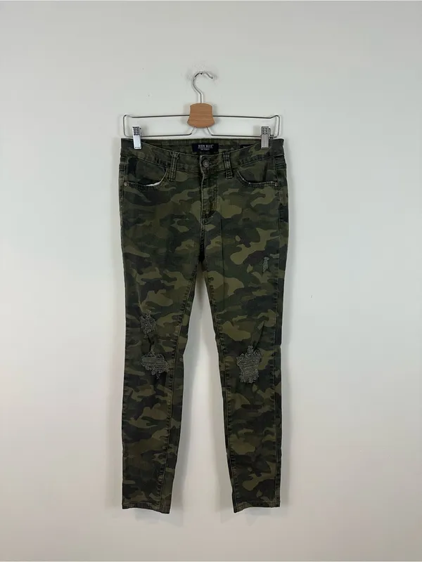 Judy Blue Skinny Camo Distressed Jeans Skinny Fit Size 9/28 Women's - Image 7