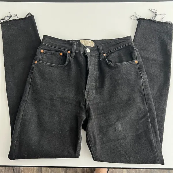 We The Free Skinny Jeans Womens 28 Black Good Distressed Raw Hem High Rise - Image 2
