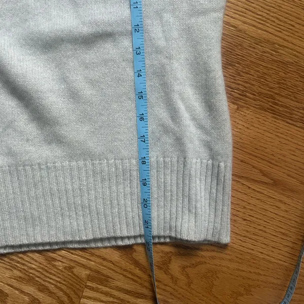 Lord & Taylor Cashmere Turtleneck Sweater - Image 4