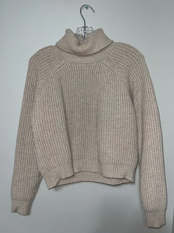 Cream Turtleneck Sweater White - Image 2