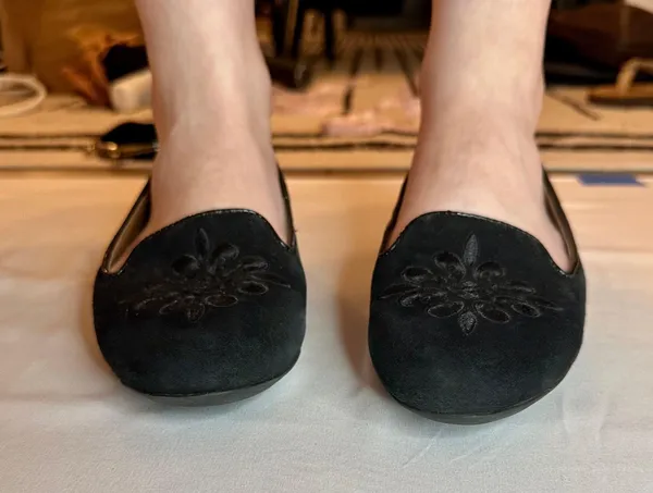 Clarks Artisan | Black Alitay Kallen Suede Flat - 6M - Image 13