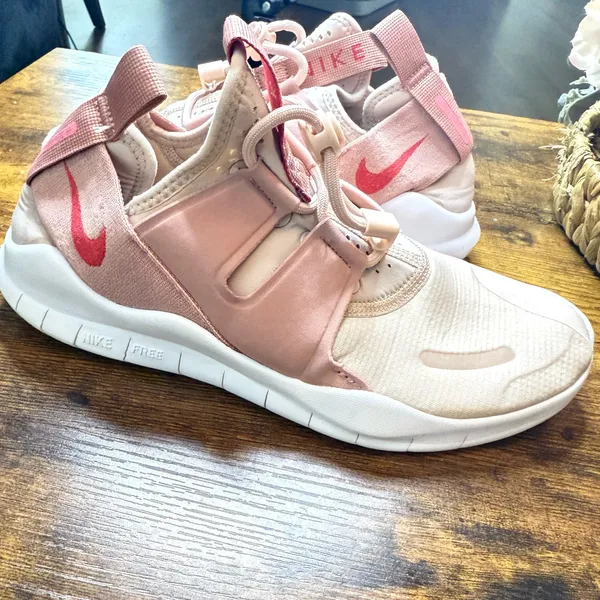 Nike Women Sneakers Shoes - Image 6
